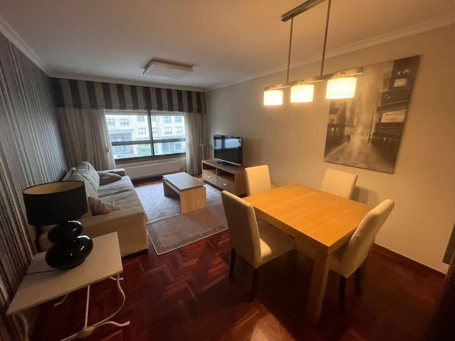 Piso En Bouzas Con Vistas A La Ria Apartment Vigo Exterior photo